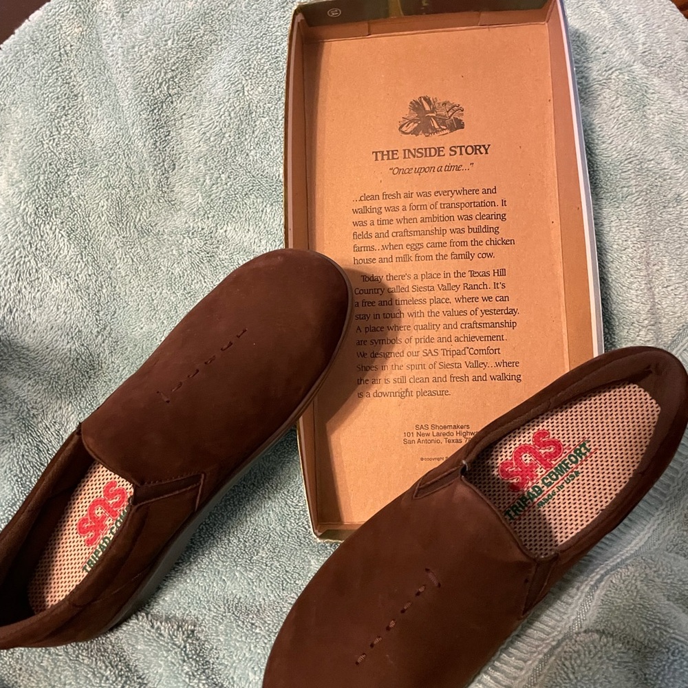 SAS shoes never worn
